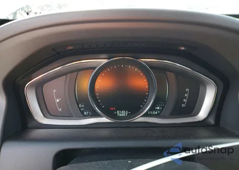 2016 Volvo Xc60 T6 Platinum z USA, uszkodzony, nr VIN YV449MDMXG2836650